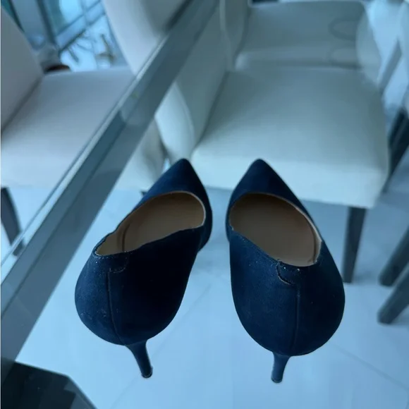 Marc Fisher suede pumps - Picture 3 of 6